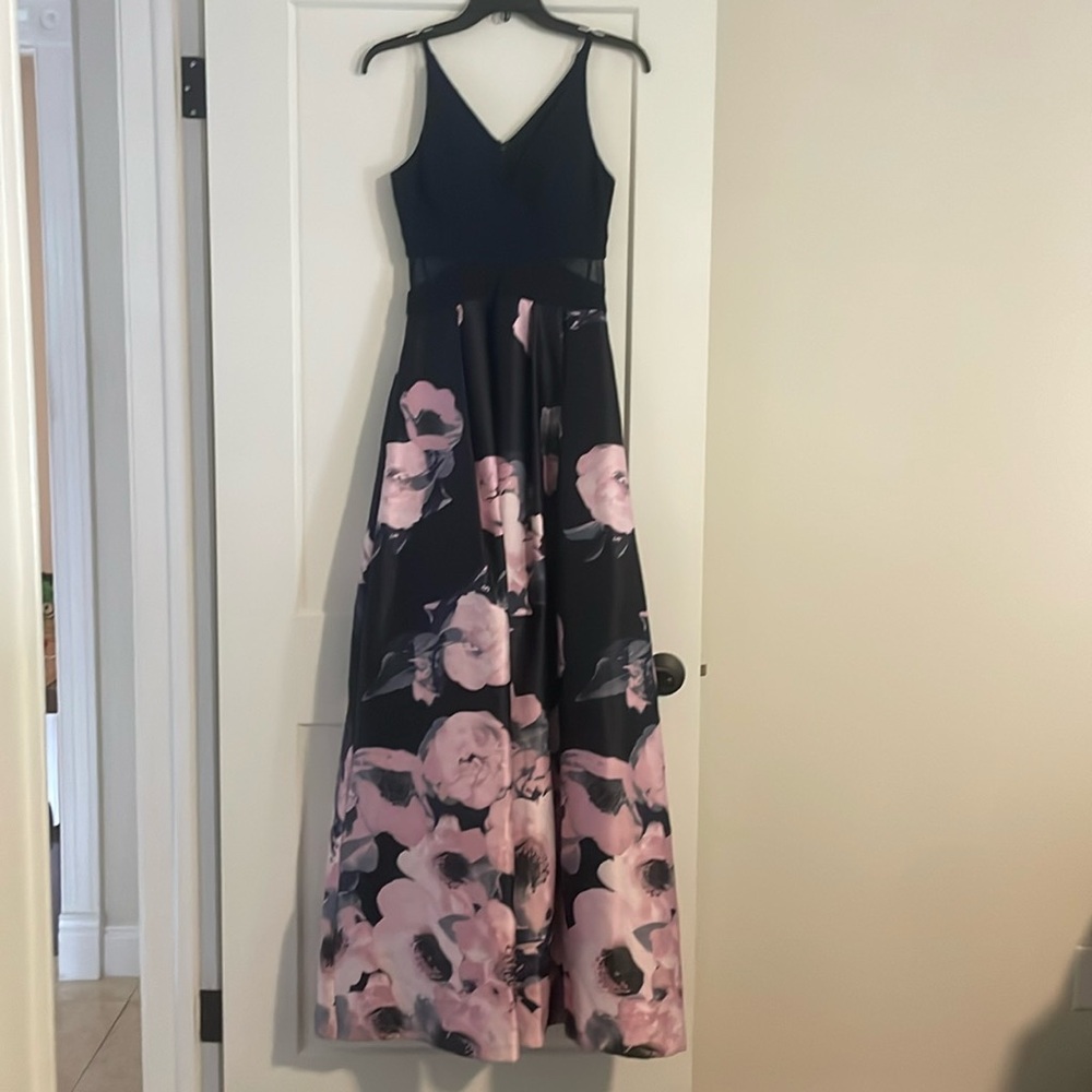 Xscape
Size 2
